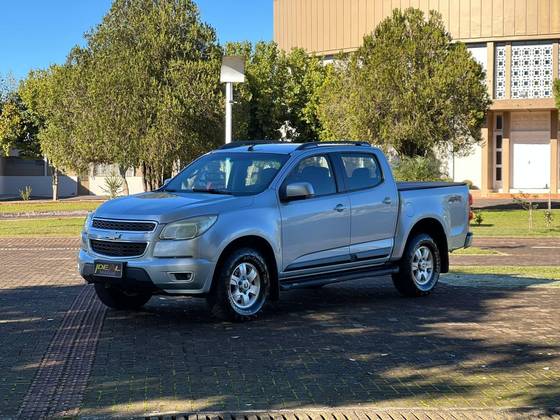 CHEVROLET S10 2.8 LT 4X4 CD 16V TURBO DIESEL 4P MANUAL